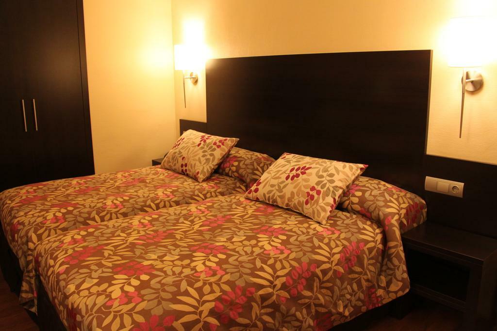 Exe Astur Plaza Hotel Astorga Exterior photo